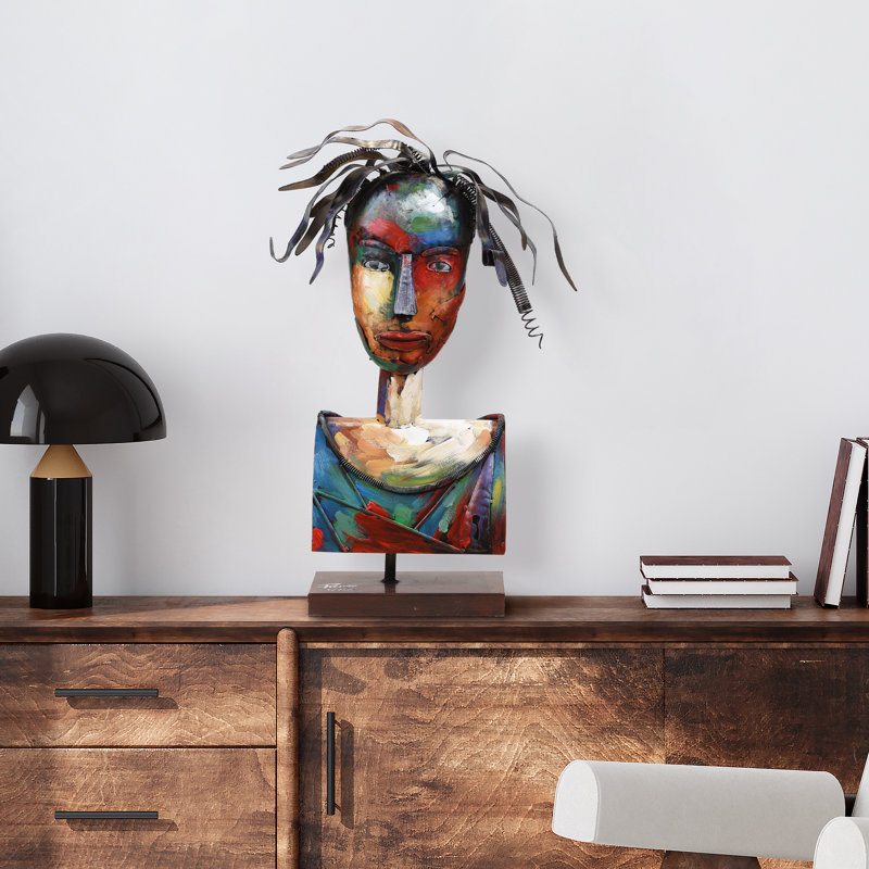 Homme Handmade Figurine / Sculpture Decorative Object