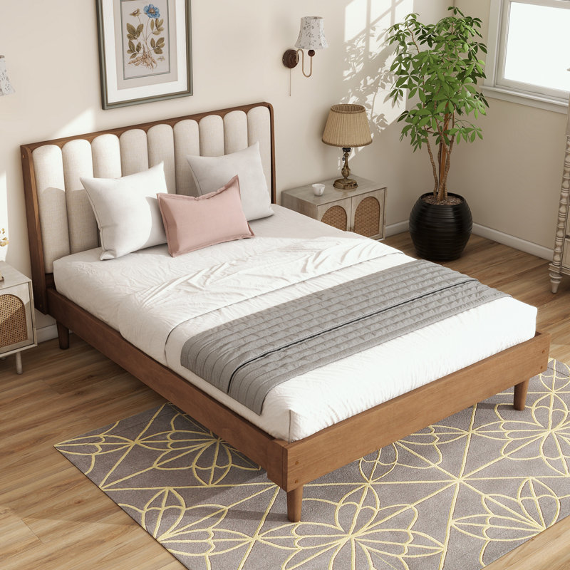 Grand lit en bois avec tête de lit tapissier, Grand