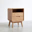 Armoire de chevet en bois massif Pure, conception simple et moderne avec finition en chêne, idéale pour les chambres nordiques et un rangement efficace.