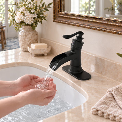 Single-handle Bathroom Faucet with Drain Assembly