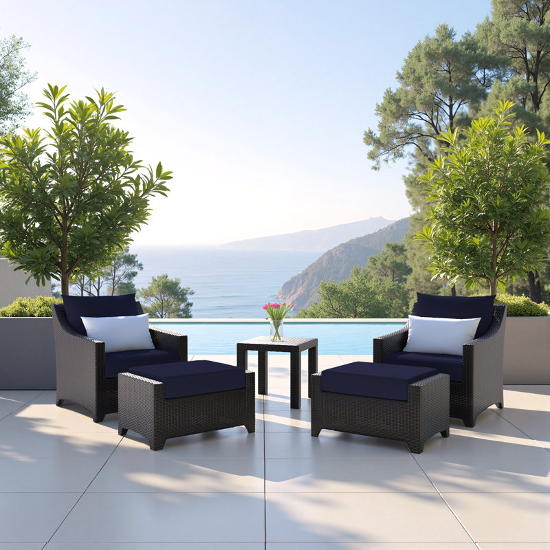 Ensemble de conversation avec chaises en rotin Sunbrella 5 pièces Mifflin, Sunbrella bleu marine