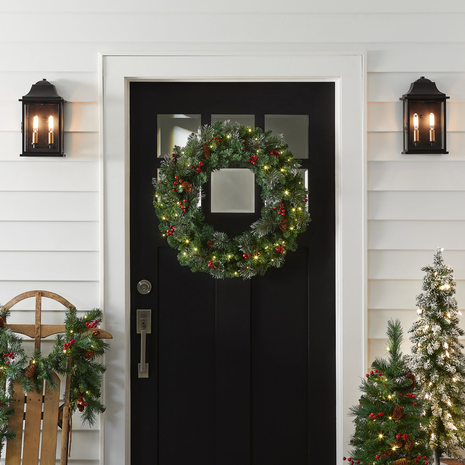 30" Pre-Lit Berry Christmas Wreath