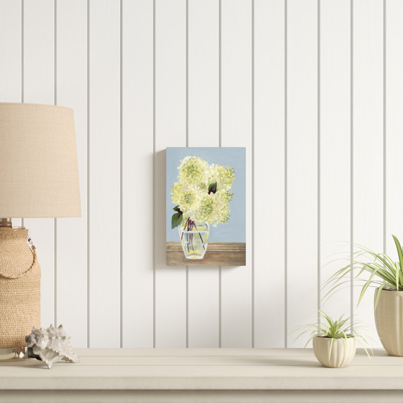 «Hydrangea Vase I», peinture sur toile, H 12 po x l 8 po