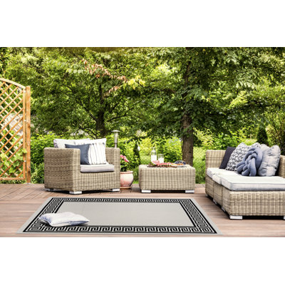 Tapis noir Schonbrunn