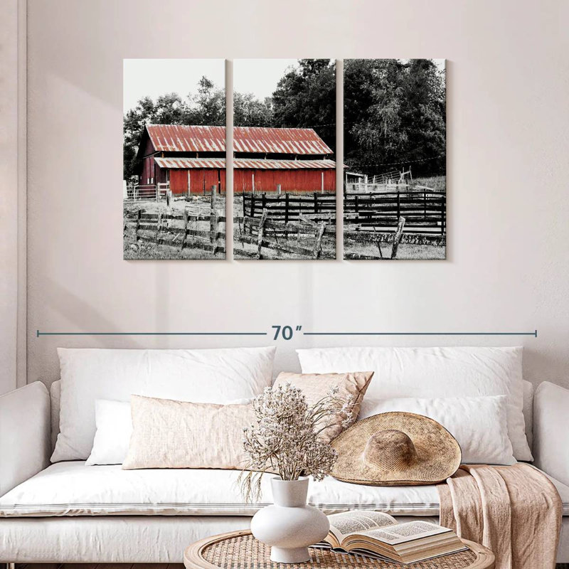 Lilie BW Rustic Barn, 28" H x 45" W