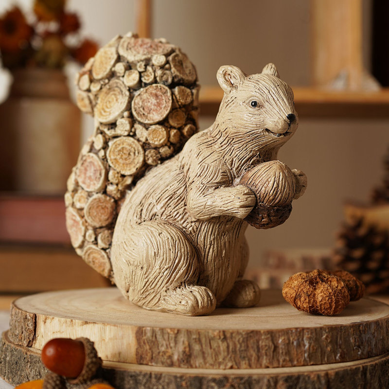 Figurines & Sculptures
