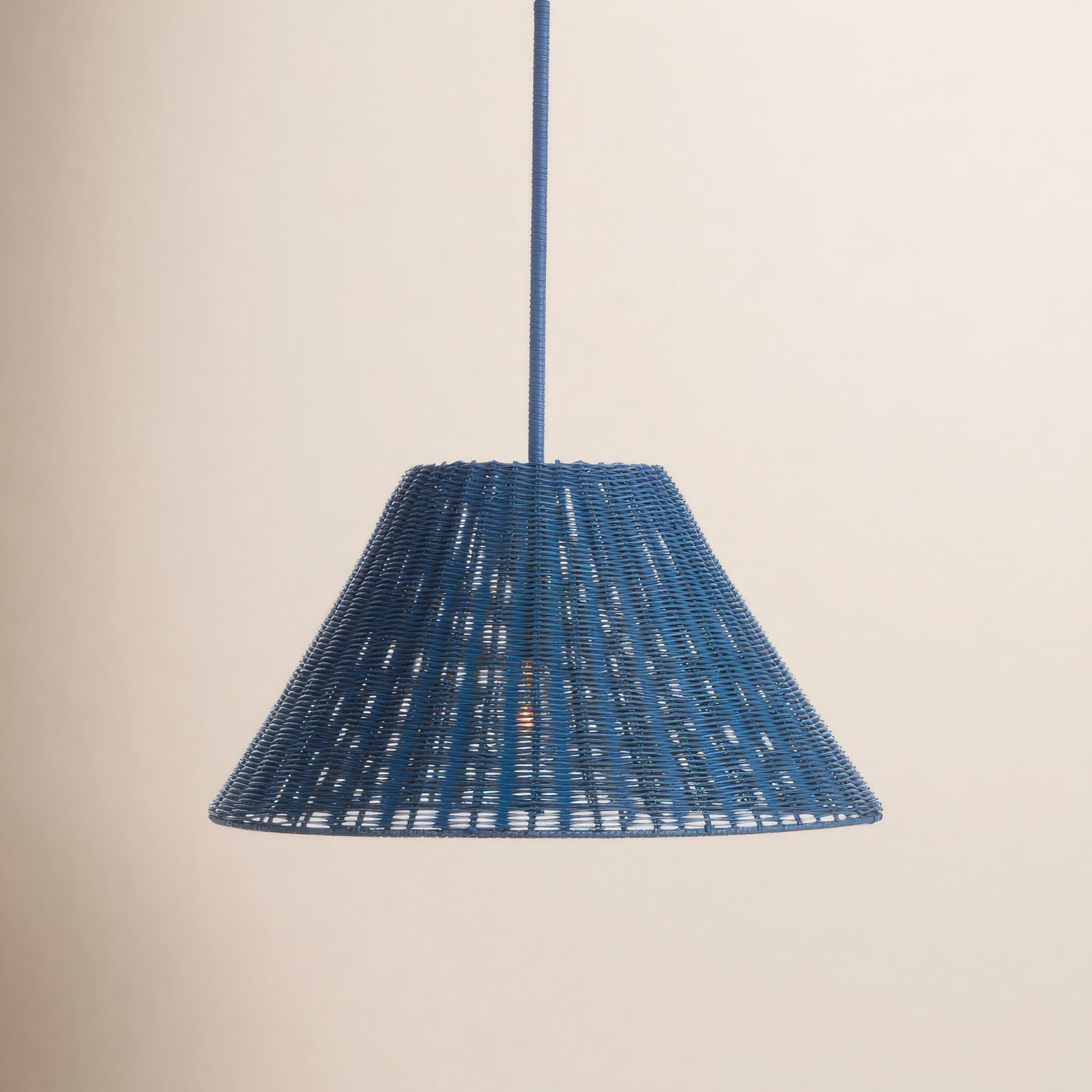 TRISTAN RATTAN PENDANT