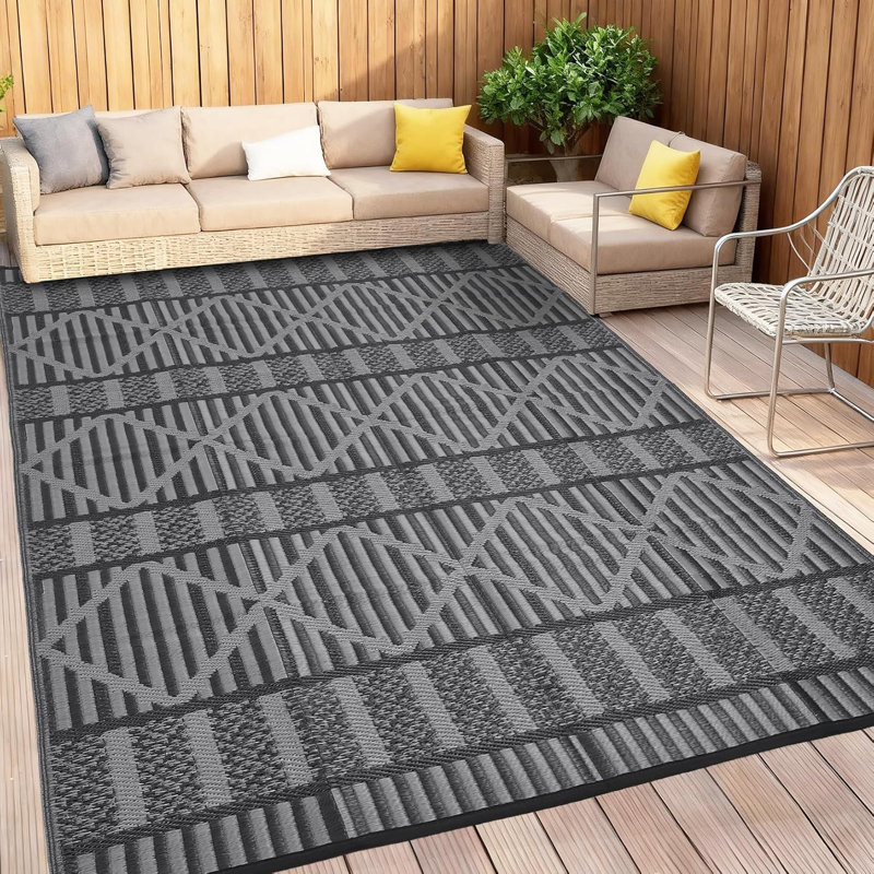 Reversible Waterproof Outdoor Rug – Durable Plastic Straw Patio Carpet, Easy Care & Collapsible, Modern Geometric Design – Garden, Balcony, Camping, Picnic, Patio –Black Grey