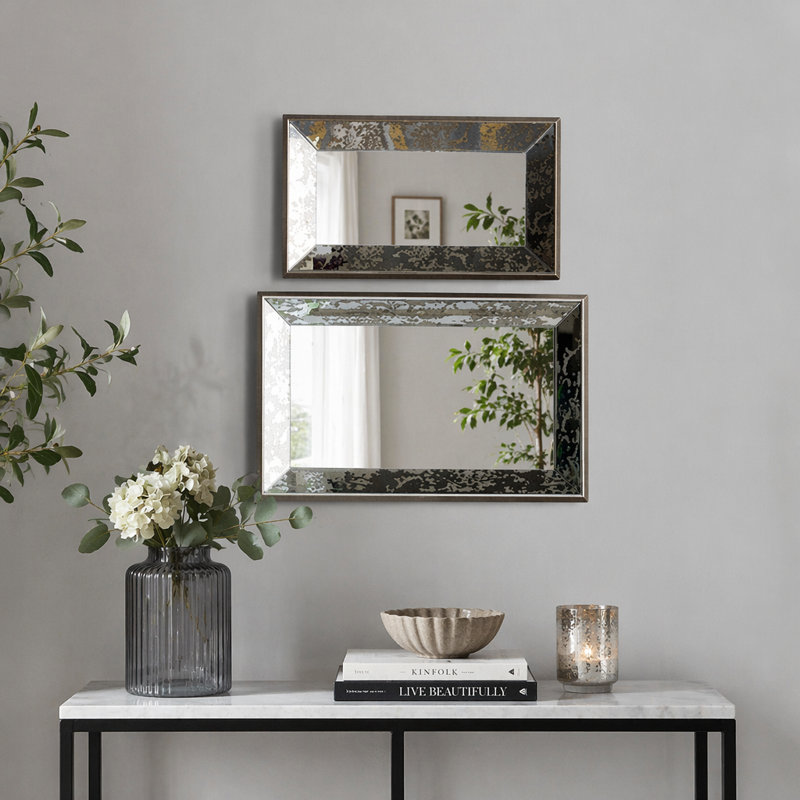 Miroir antique argenté avec détails floraux, 20 po x 12 po