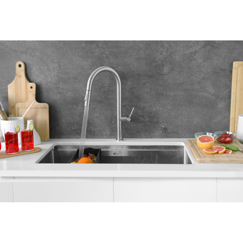 Catania Modern Single Handle Kitchen Faucet, Nickel brossé