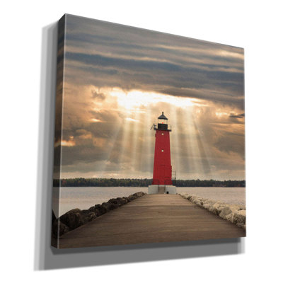 Reproduction d'un phare et de rayons de soleil Manistique, Michigan 14 sur toile par Monte Nagler