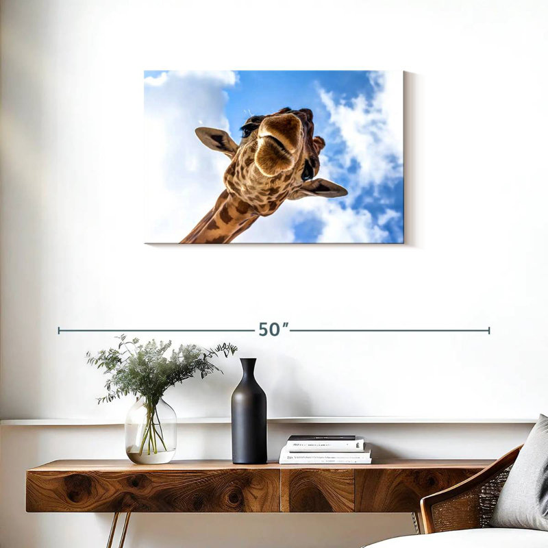 Brampt Curious Giraffe, 20" H x 30" W