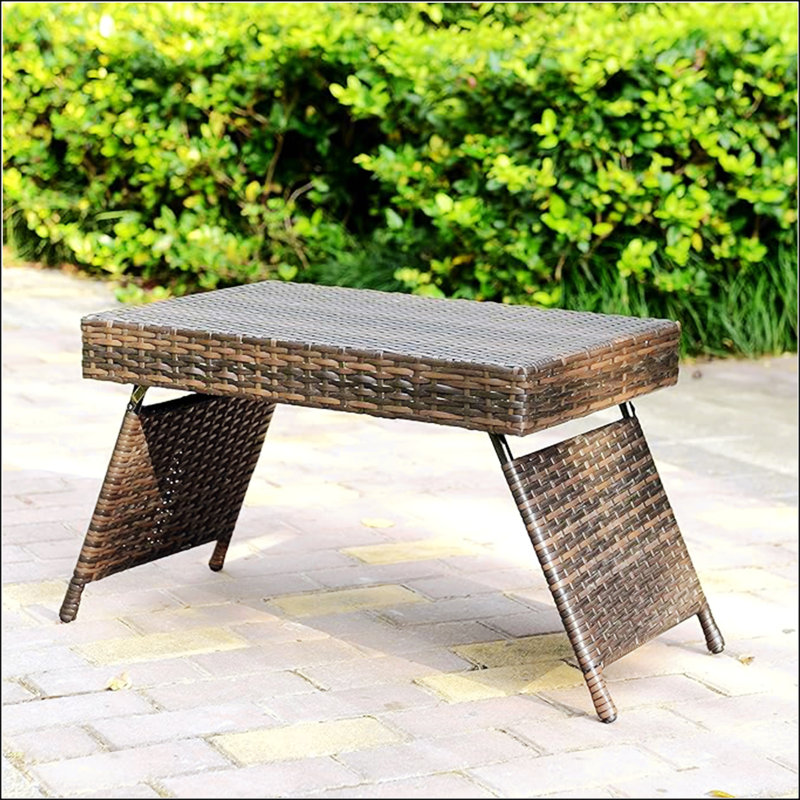 Table pliante portative en osier, légère et durable pour un rangement facile et une utilisation à l'extérieur, Brun