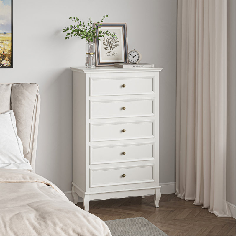 Commode 5 tiroirs pour la chambre à coucher, armoire de rangement moderne avec pieds en bois massif et finition peinte - blanc