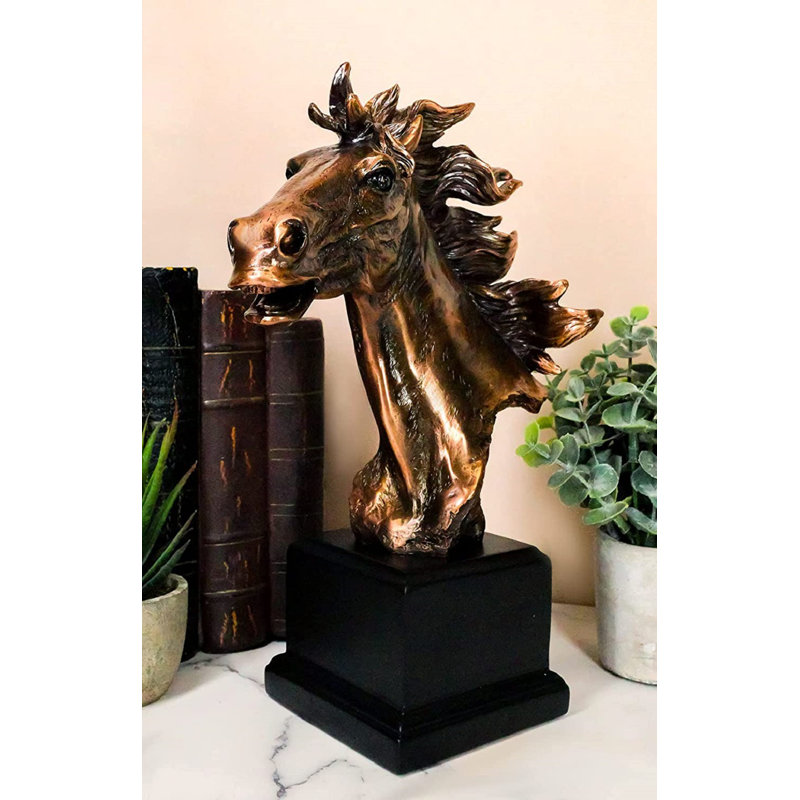 Figurine Jonesha