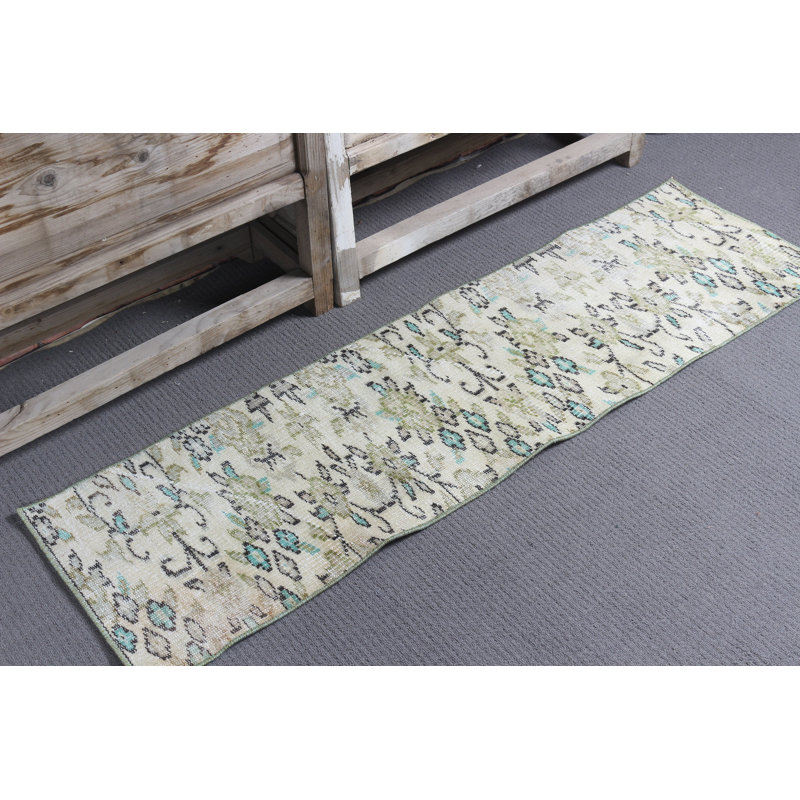 Petit tapis turc beige noué à la main et tissé à plat à la main pour des espaces de bureau et de cuisine lumineux avec un style éclectique oriental
