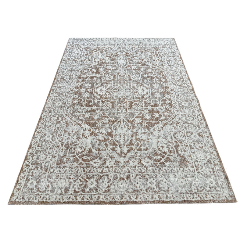 Neutral Harmony Traditional Rug, Rectangle 5' x 7'