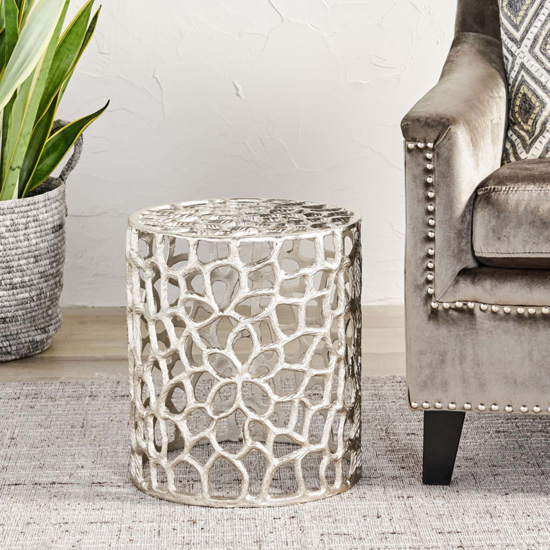Mesh Stool With Modern And Unique Design