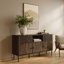 Buffet 63 po à 3 portes en chêne foncé tissé panier