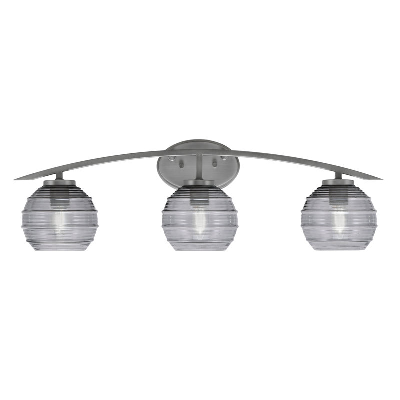 Barre d'éclairage de salle de bain 3 lumières avec verre nervuré 6 po Kurve, Fumée, Argent argent