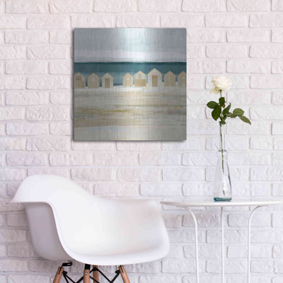 «Stone Bay Huts II» par Flora Kouta, art mural en métal, 24 po x 24 po