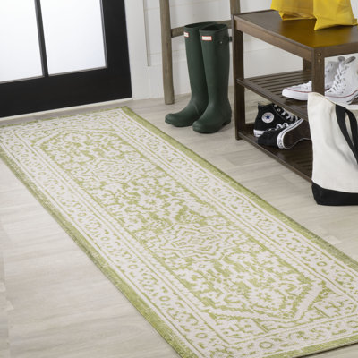 Moten Medallion Textured Weave Green/Cream Indoor/Outdoor Rug