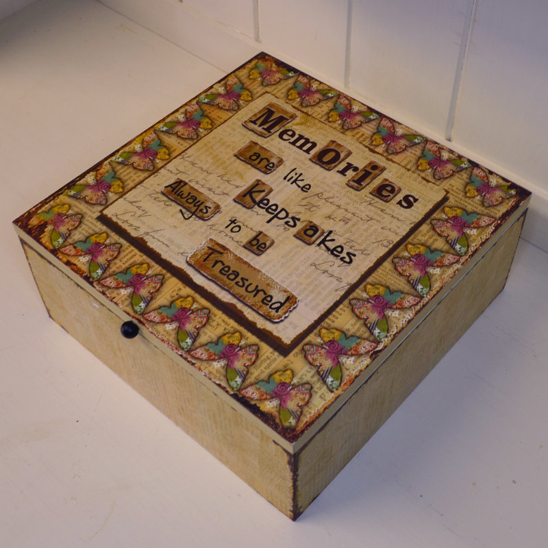 Berumen Handmade Wooden Memory Box
