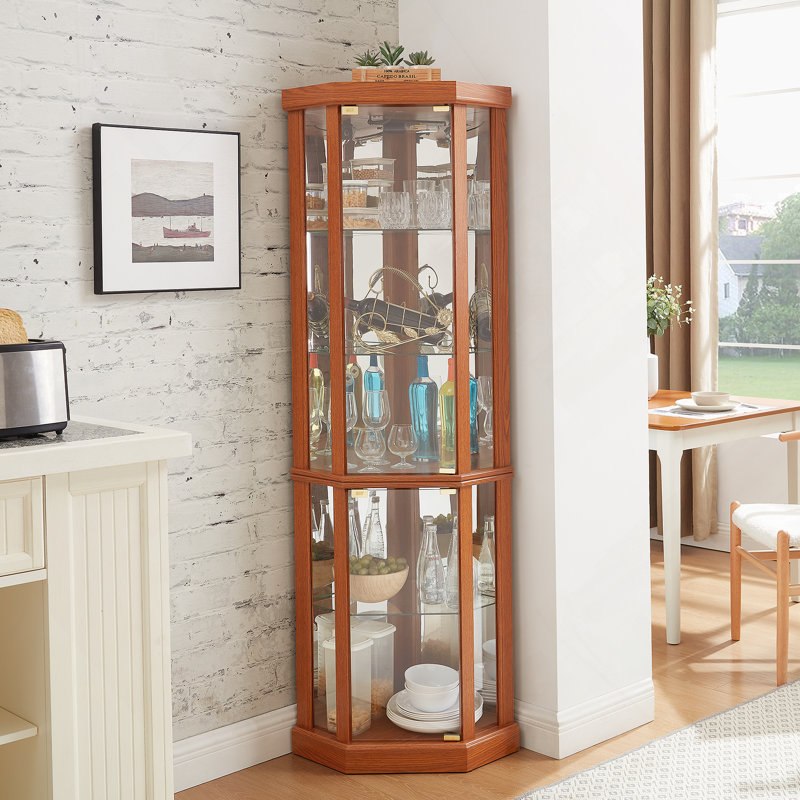 Vitrine d'angle lumineuse avec tablettes réglables en verre et dossier en miroir, idéale pour exposer des antiquités, du vin et plus encore dans les salons