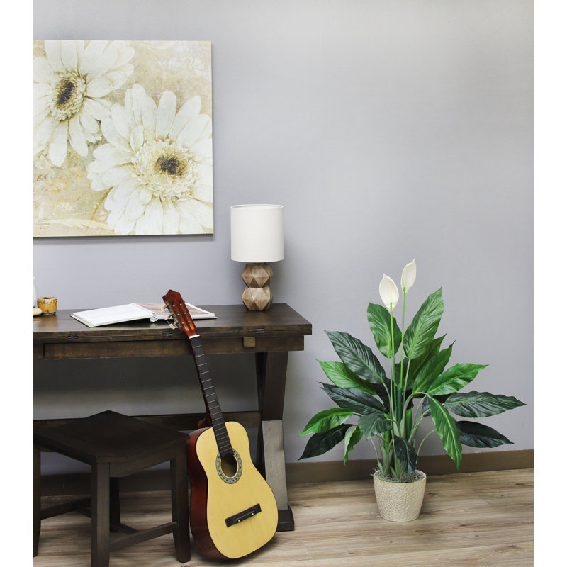 Plante artificielle en pot