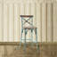 Chaise de bar en métal antique-570188247