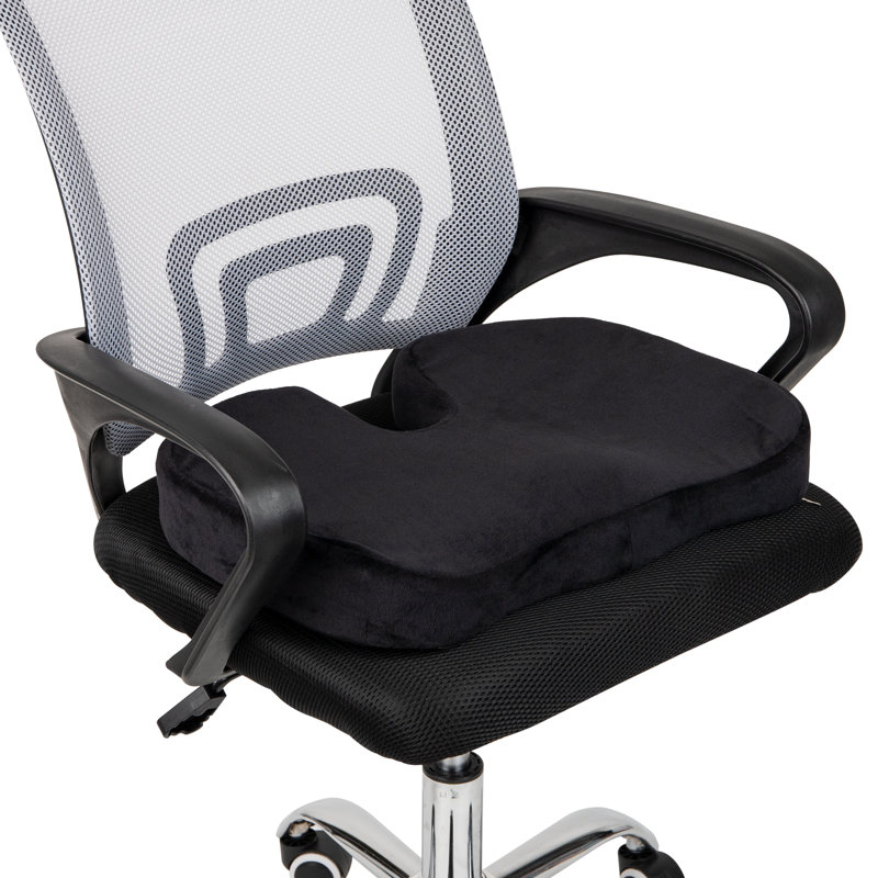 Coussin de siège en mousse viscoélastique Mind Reader, soulagement de la pression ergonomique pour le bureau, la voiture et plus encore, soulage les douleurs de la hanche, du coccyx et de la sciale, L 18 po x l 13,5 po x H 2,75 po, noir