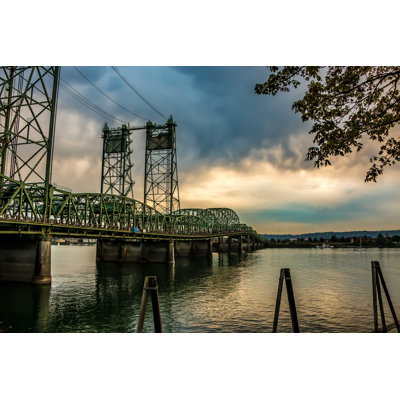 " Oregon Washington Bridge "