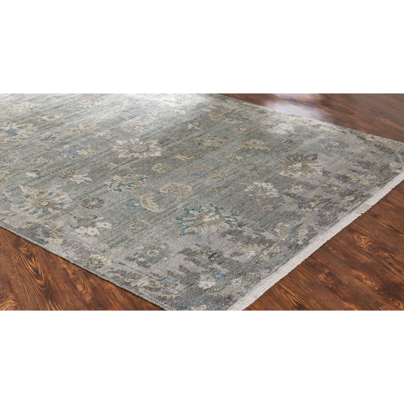 Aketzalli Hand Knotted Oriental Area Rug in Green, Rectangle 4' x 6'