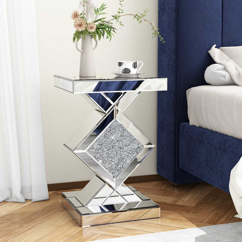 Table de bout en verre à miroir piédestal haut de 23 po avec incrustation de cristal Amla, Argent