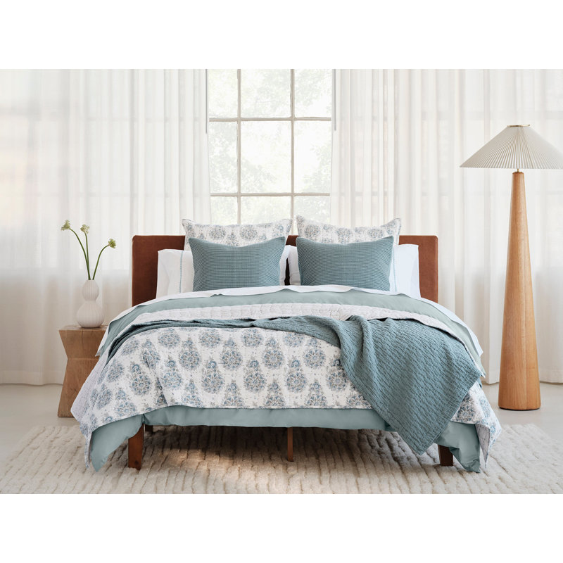 Flores Handstitched Organic Quilt King Praline, Tidal, Queen Quilt