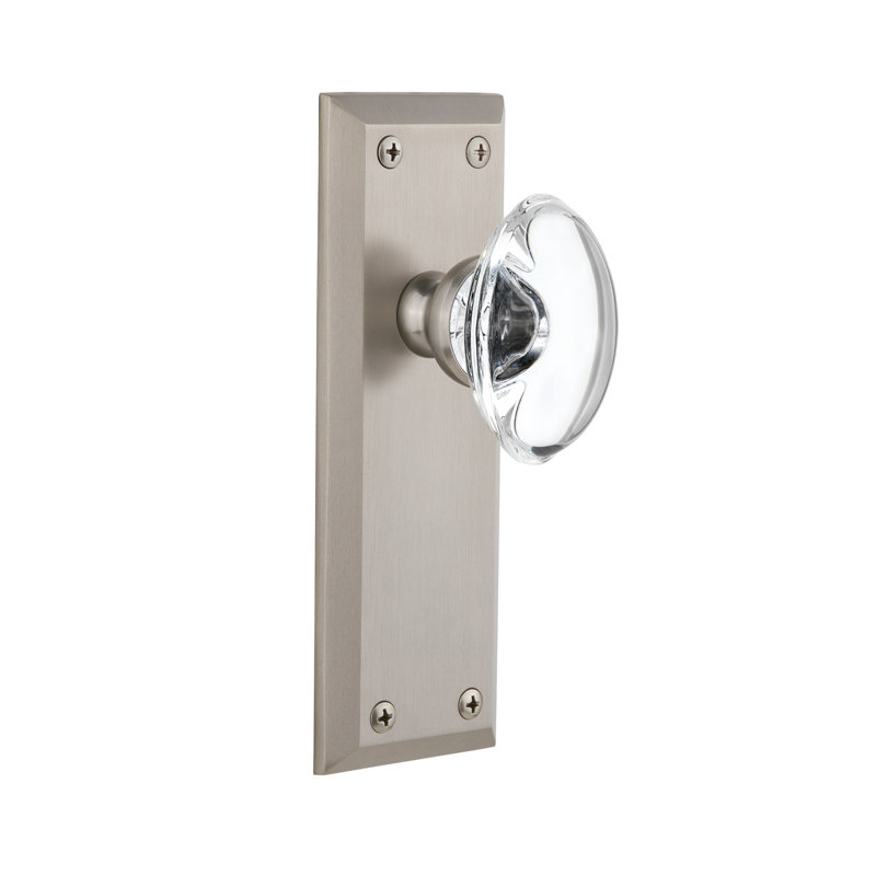 Grandeur Fifth Avenue Plate Privacy with Provence Crystal Door Knob, Satin Nickel, 2 3/8"
