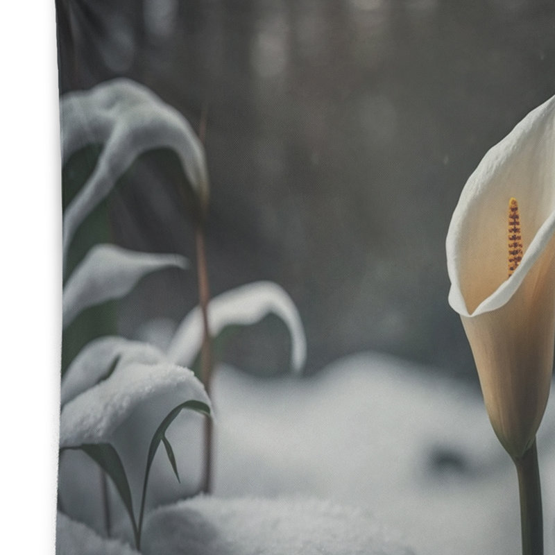 Tapisserie en polyester avec fleur de lys blanc Calla Winter II, H 32 po x l 39 po