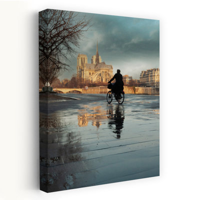 «Cyclist Notre Dame Reflection Gothic Abstract Contemporary City», reproduction d'art mural