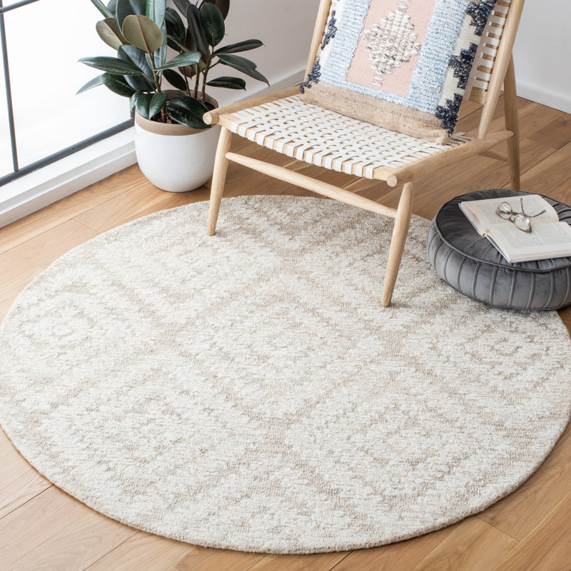 Tapis géométrique beige en coton / laine touffeté à la main Patricia, Rectangle 8 pi x 10 pi