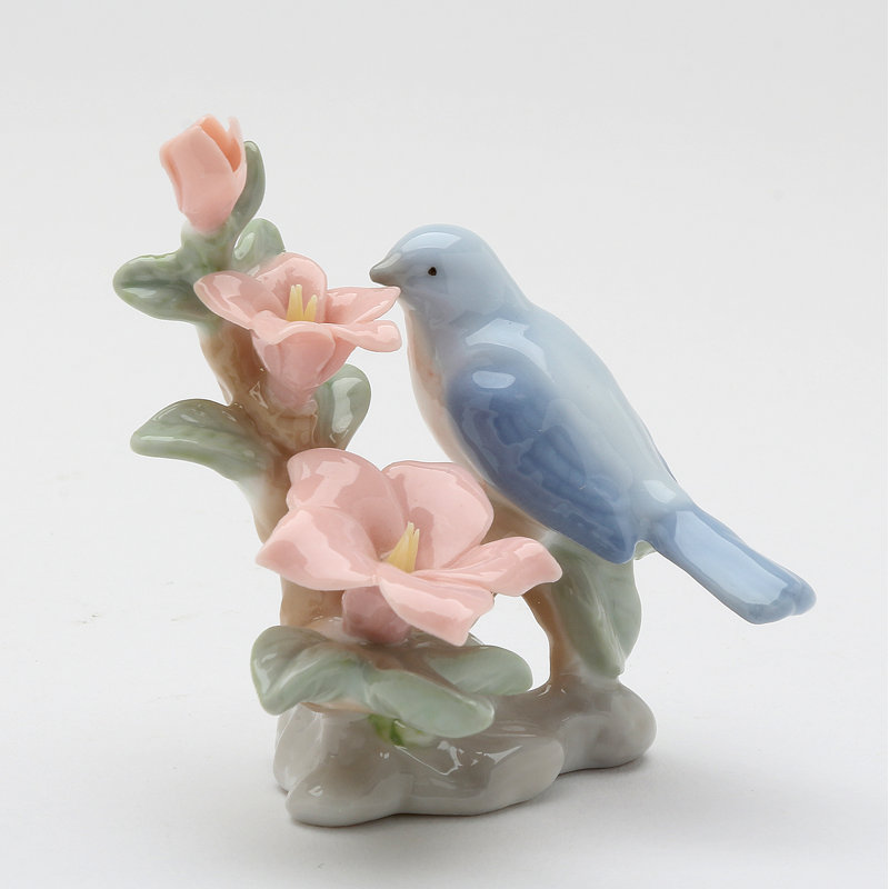 Figurine petit oiseau bleu avec azalée Rockleigh