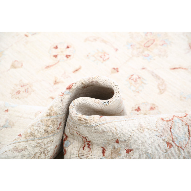 Tapis turc beige noué à la main 5,7 x 7,6 pi de style Oushak avec motif floral intégral, 100% laine