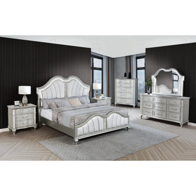 Ensemble de chambre à coucher argenté avec lumières DEL et tête de lit tapissier