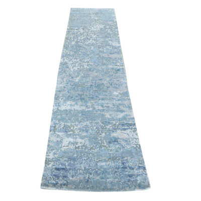 Tapis de zone de tapis de couloir 2 pi 6 po x 10 pi 3 po one-of-kind à la main noué la blue