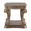 Melicent 26 po Table de bout carrée en chêne patiné avec tablette inférieure ouverte