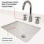 60 po L x P 22 po. Meuble-lavabo double en chêne noir avec comptoir en quartz blanc et baignoire en chêne, D, robinets