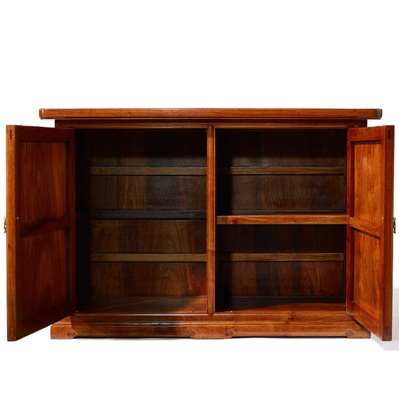 Buffet de style rétro et minimaliste