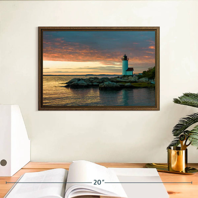 Coucher de soleil sur le phare d'Annisquam, 13 po x 9 po, Cadre flottant en noyer