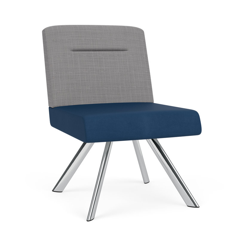 Chaise d'invité Willow, Plaqué chrome, Chambray gris / Patriot Plus Blue Ridge