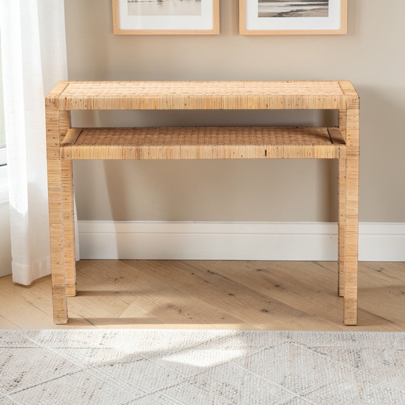 Console Yuri Bohemian en rotin miel clair avec structure en bois d'acacia