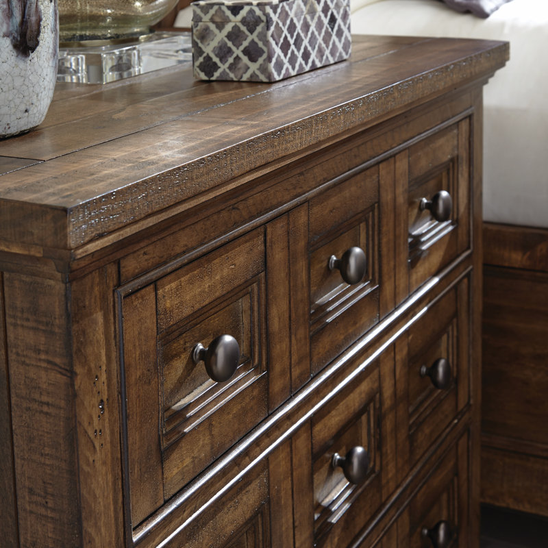 Radimir 29'' W Solid Wood Nightstand